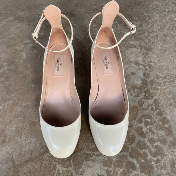 Valentino Tango Pumps In Patent Ivory 